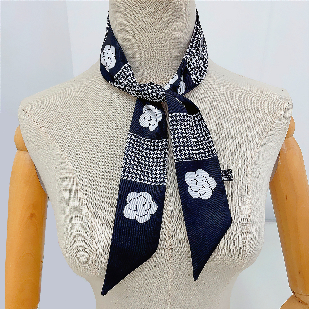 2023 Design Camellia Flower Br - đánh giá và giá Women Bags Branded