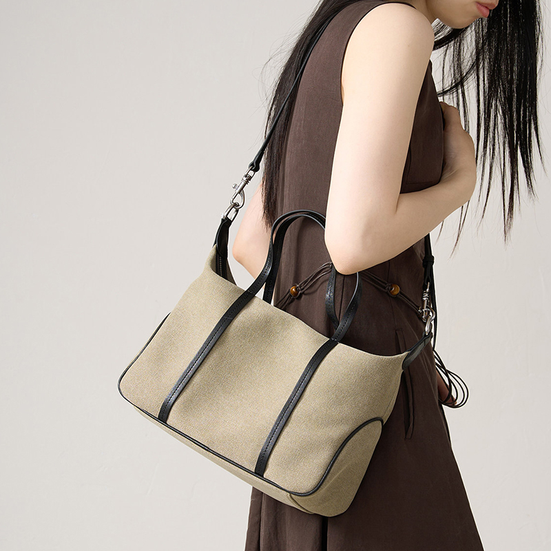Canvas & Genuine Leather Tote  - đánh giá và giá Women Bags Luxury