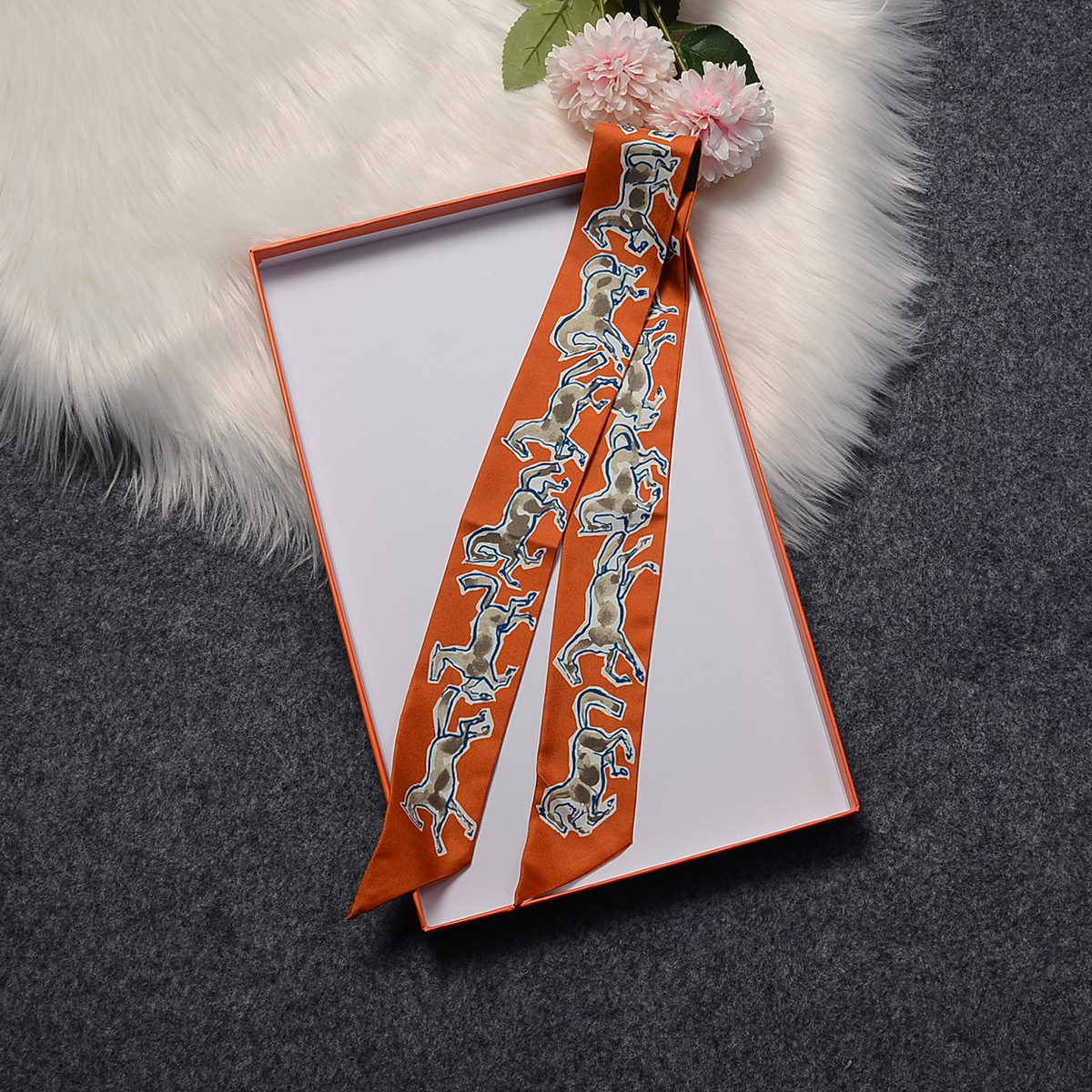 2023 100% Silk Scarf Sketch Ho - đánh giá và giá Women Bags Branded